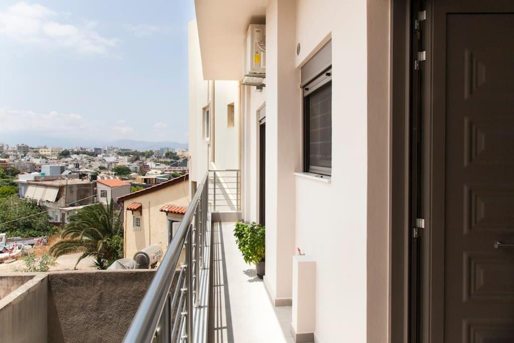 Minimal Loft Art With Sea View Over Heraklion Harbour Exteriér fotografie