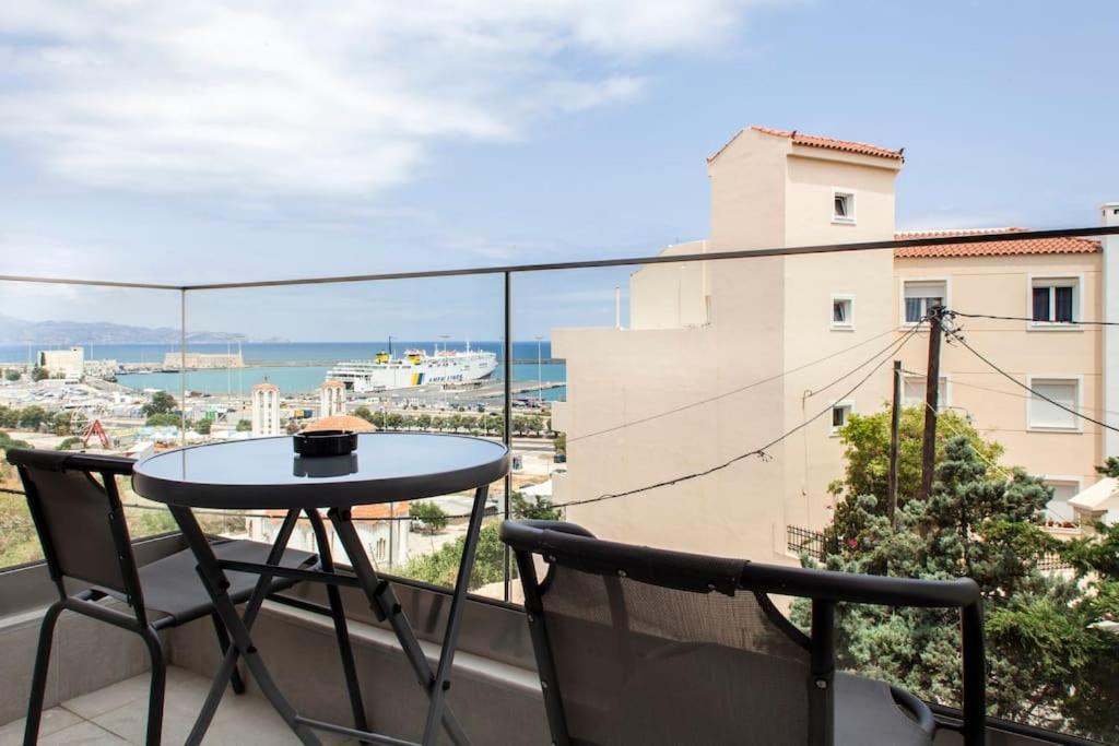 Minimal Loft Art With Sea View Over Heraklion Harbour Exteriér fotografie